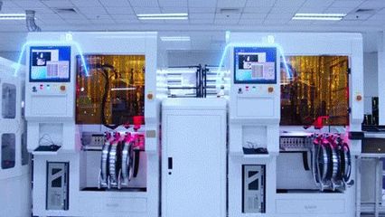 一臺(tái)手機(jī)怎樣“智能”制造?——聯(lián)想武漢工廠探訪記
